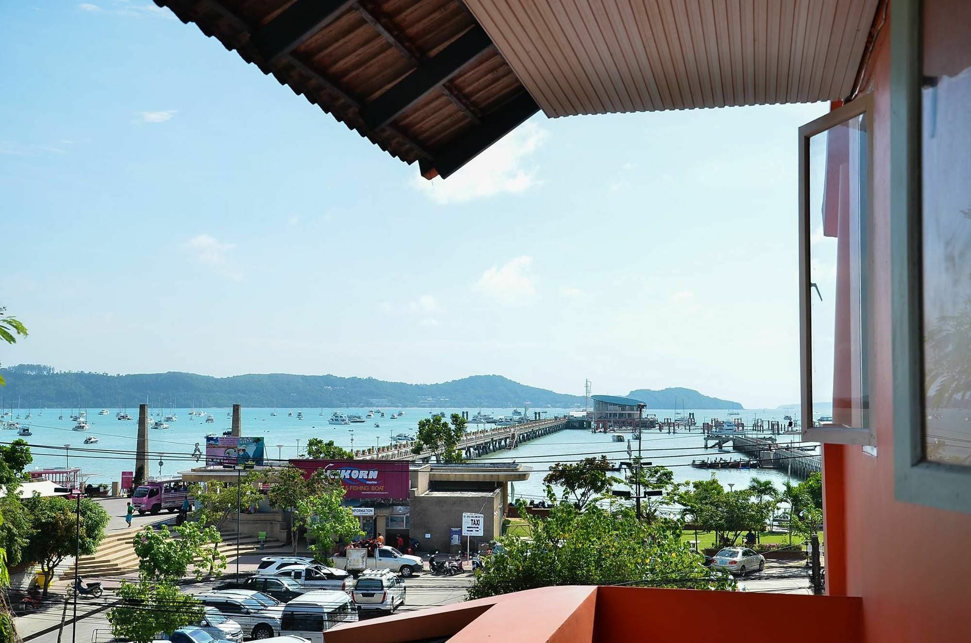 Luna Guesthouse And Travel Rawai Exterior foto